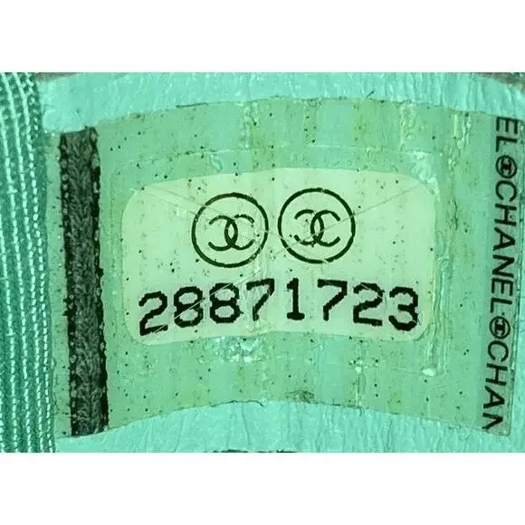 Chanel In The Loop Flap Bag Quilted #210548C38B - Picture 6 of 6